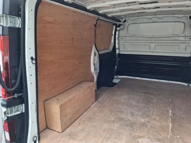 2022 Renault Trafic LL30 L2 H1 BLUE DCI 150PS BUSINESS  EURO 6 (NU72GHA) Image 9