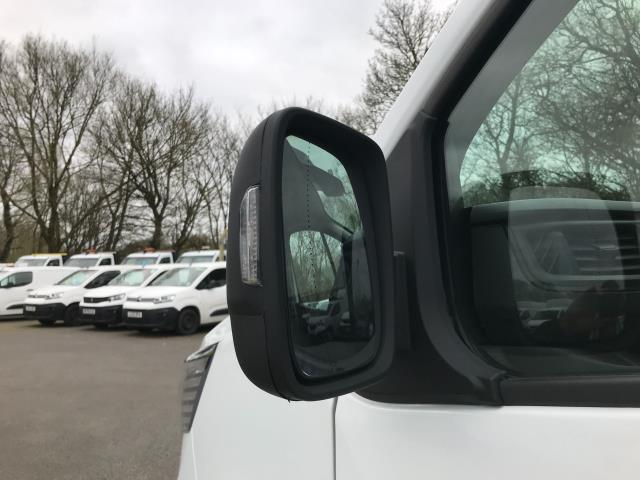 2022 Renault Trafic Ll30 Blue Dci 150 Business Van (NU72GHA) Image 18