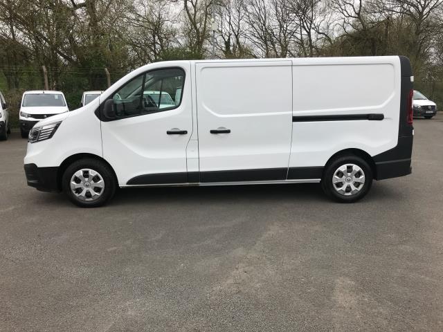 2022 Renault Trafic Ll30 Blue Dci 150 Business Van (NU72GHA) Image 6