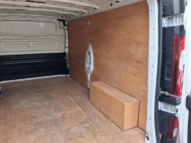 2022 Renault Trafic LL30 L2 H1 BLUE DCI 150PS BUSINESS  EURO 6 (NU72GHA) Image 10