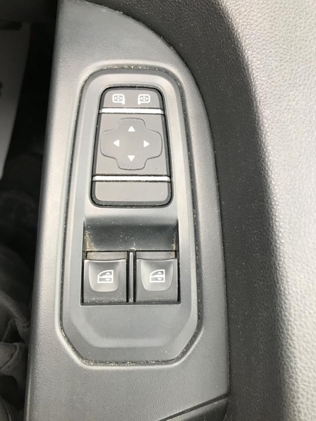 2022 Renault Trafic Ll30 Blue Dci 150 Business Van (NU72GHA) Image 27