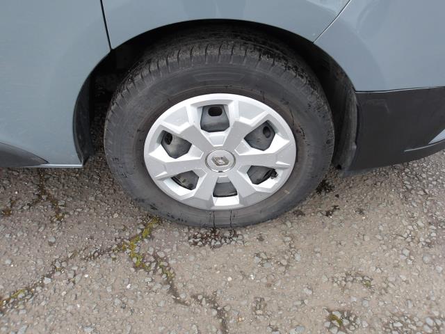 2022 Renault Trafic Sl28 Blue Dci 150 Business+ Van (NU72KMV) Image 10