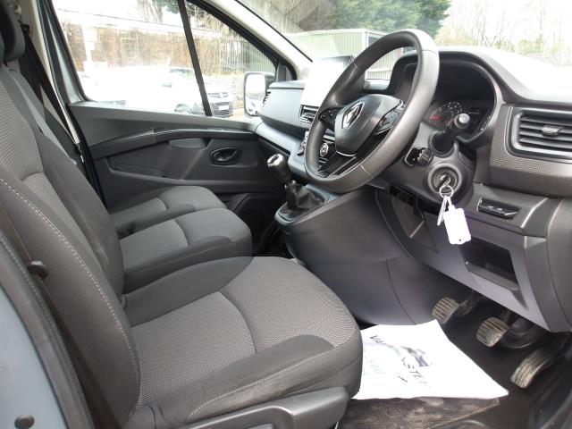 2022 Renault Trafic Sl28 Blue Dci 150 Business+ Van (NU72KMV) Image 19