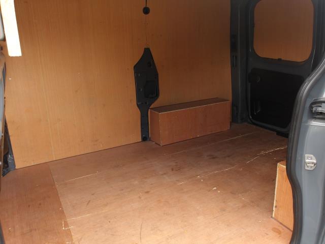 2022 Renault Trafic Sl28 Blue Dci 150 Business+ Van (NU72KMV) Image 22