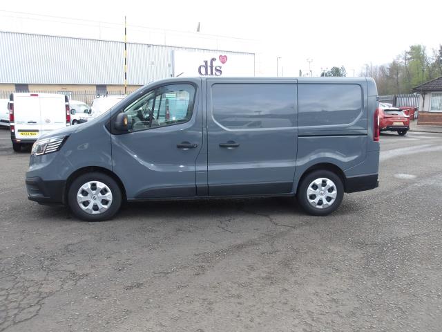 2022 Renault Trafic Sl28 Blue Dci 150 Business+ Van (NU72KMV) Image 4