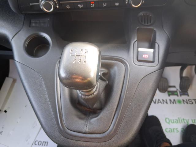 2022 Peugeot Partner 1000 1.5 Bluehdi 100 Professional Premium Van (NU72OPL) Image 29