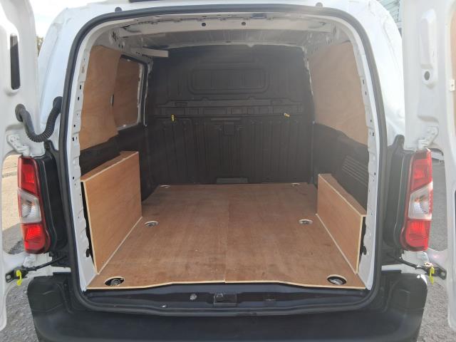 2022 Peugeot Partner 1000 1.5 Bluehdi 100 Professional Premium Van (NU72OPL) Image 17