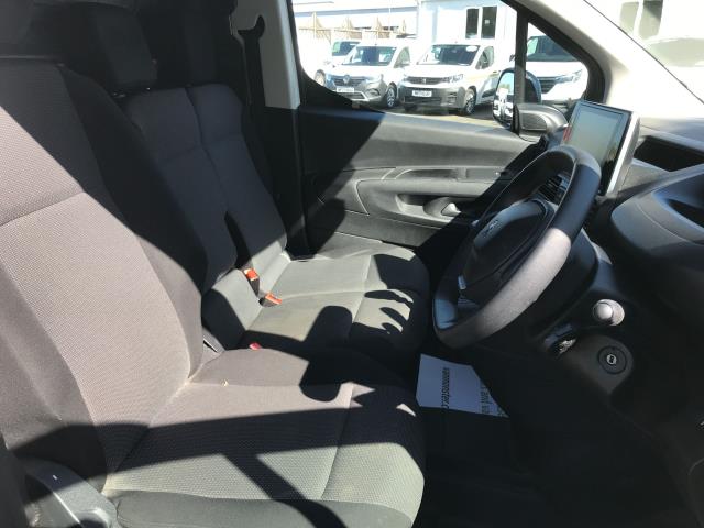 2022 Peugeot Partner 1000 1.5 Bluehdi 100 Professional Premium Van (NU72OPR) Image 16