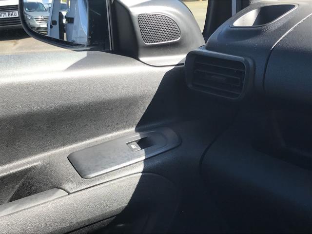 2022 Peugeot Partner 1000 1.5 Bluehdi 100 Professional Premium Van (NU72OPR) Image 24