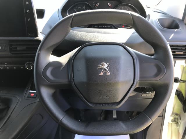 2022 Peugeot Partner 1000 1.5 Bluehdi 100 Professional Premium Van (NU72OPR) Image 19