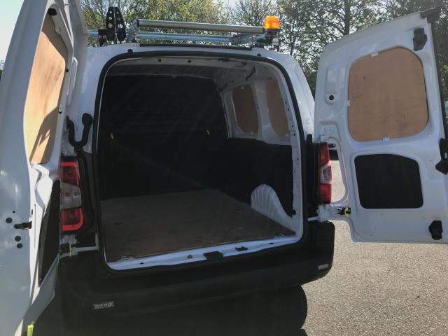 2022 Peugeot Partner 1000 1.5 Bluehdi 100 Professional Premium Van (NU72OPR) Image 15
