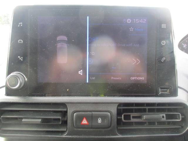 2022 Peugeot Partner 1000 1.5 Bluehdi 100 Professional Premium Van (NU72ORF) Image 22