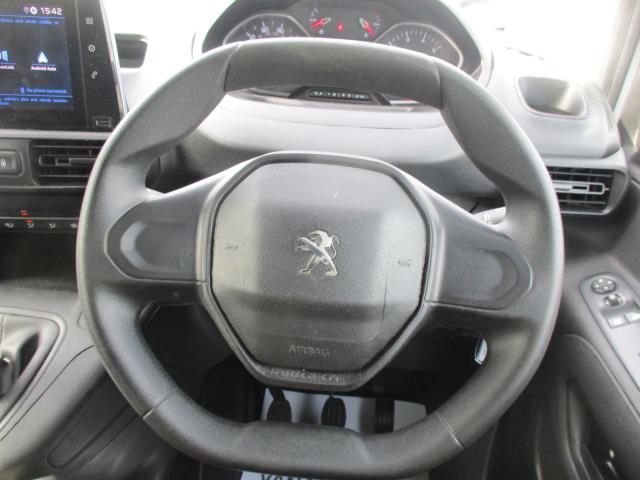 2022 Peugeot Partner 1000 1.5 Bluehdi 100 Professional Premium Van (NU72ORF) Image 16