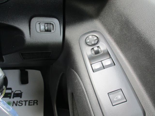 2022 Peugeot Partner 1000 1.5 Bluehdi 100 Professional Premium Van (NU72ORF) Image 17