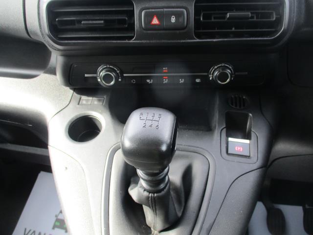 2022 Peugeot Partner 1000 1.5 Bluehdi 100 Professional Premium Van (NU72ORF) Image 23