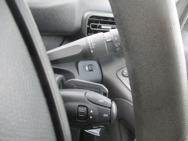 2022 Peugeot Partner 1000 1.5 Bluehdi 100 Professional Premium Van (NU72ORF) Image 18