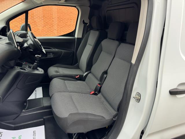 2022 Peugeot Partner 1000 1.5 Bluehdi 100 Professional Premium Van (NU72ORG) Image 31