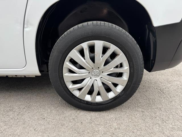 2022 Peugeot Partner 1000 1.5 Bluehdi 100 Professional Premium Van (NU72ORG) Image 55
