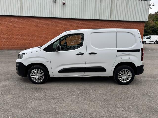 2022 Peugeot Partner 1000 1.5 Bluehdi 100 Professional Premium Van (NU72ORG) Image 6