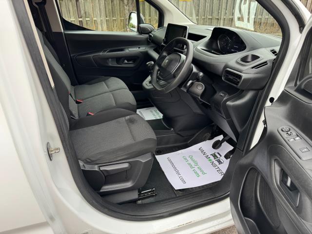 2022 Peugeot Partner 1000 1.5 Bluehdi 100 Professional Premium Van (NU72ORG) Image 13