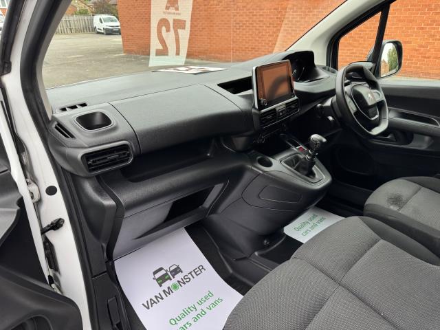 2022 Peugeot Partner 1000 1.5 Bluehdi 100 Professional Premium Van (NU72ORG) Image 29