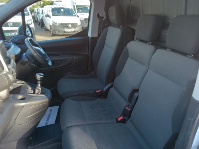 2022 Peugeot Partner 1000 1.5 Bluehdi 100 Professional Premium Van (NU72OSB) Image 25