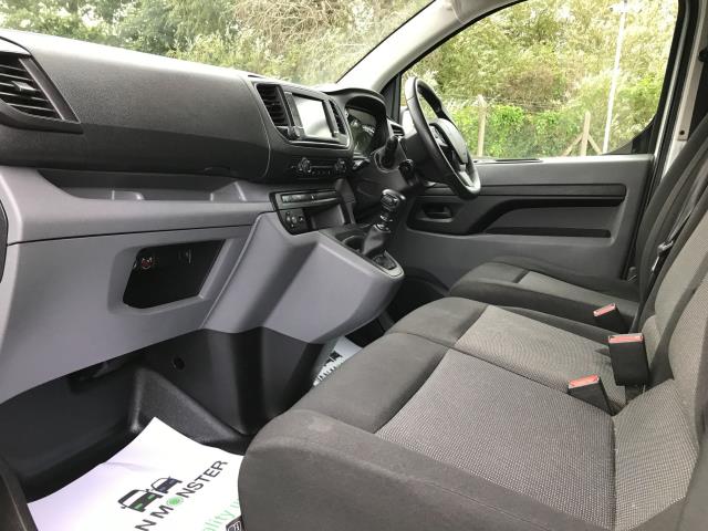 2022 Peugeot Expert 1400 2.0 Bluehdi 145 Professional Premium Van (NU72STX) Image 17