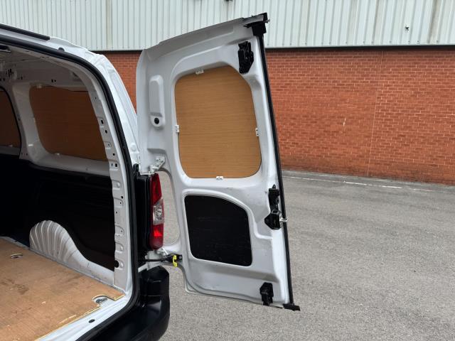 2022 Peugeot Partner L2 950 1.5 Bluehdi 100 Professional Premium Van (NU72SVE) Image 55