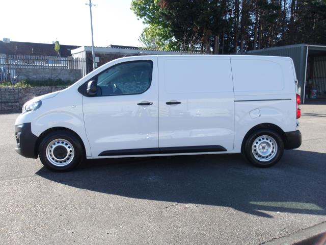 2022 Peugeot Expert 1000 1.5 Bluehdi 100 Professional Premium Van (NU72SYP) Image 6