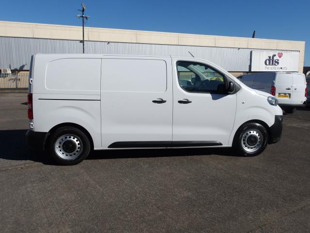2022 Peugeot Expert 1000 1.5 Bluehdi 100 Professional Premium Van (NU72SYP) Image 11