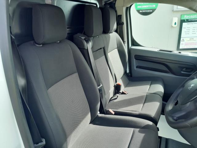 2022 Peugeot Expert 1000 1.5 Bluehdi 100 Professional Premium Van (NU72SZW) Image 30