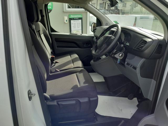 2022 Peugeot Expert 1000 1.5 Bluehdi 100 Professional Premium Van (NU72SZW) Image 29