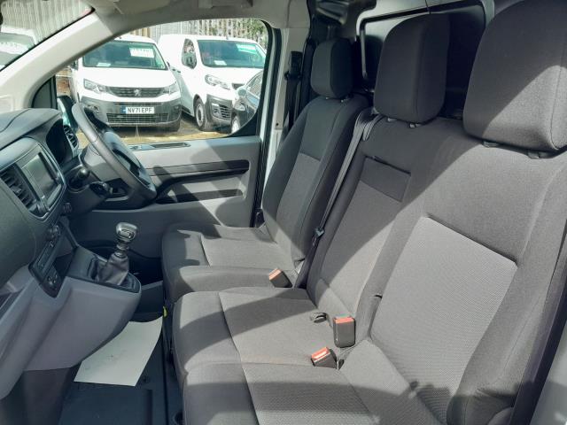 2022 Peugeot Expert 1000 1.5 Bluehdi 100 Professional Premium Van (NU72SZW) Image 18