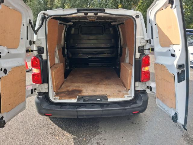 2022 Peugeot Expert 1000 1.5 Bluehdi 100 Professional Premium Van (NU72TFO) Image 23