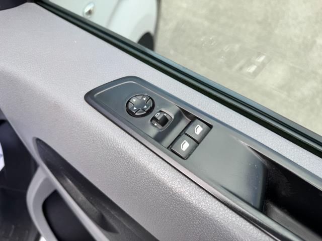 2022 Peugeot Expert 1400 2.0 Bluehdi 145 Professional Premium Van (NU72TGE) Image 19