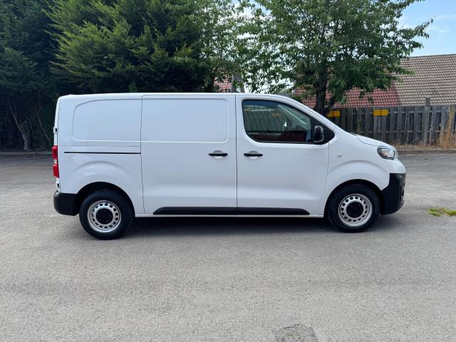 2022 Peugeot Expert 1400 2.0 Bluehdi 145 Professional Premium Van (NU72TGE) Image 10