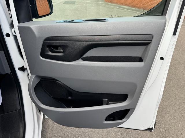 2022 Peugeot Expert 1400 2.0 Bluehdi 145 Professional Premium Van (NU72TGE) Image 18
