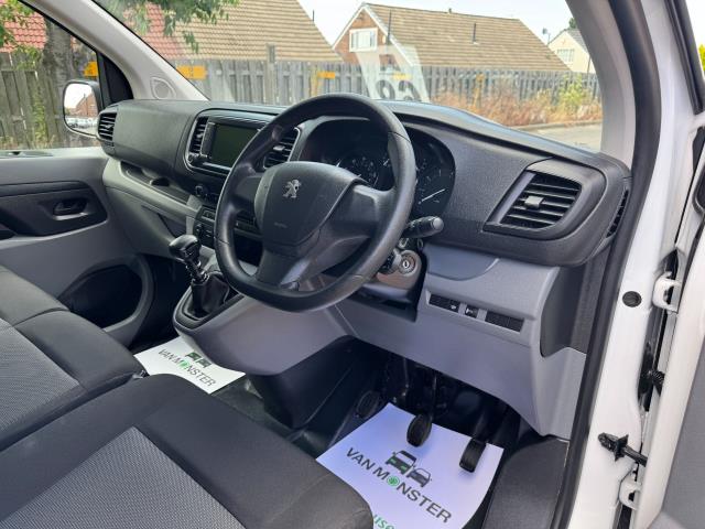 2022 Peugeot Expert 1400 2.0 Bluehdi 145 Professional Premium Van (NU72TGE) Image 14