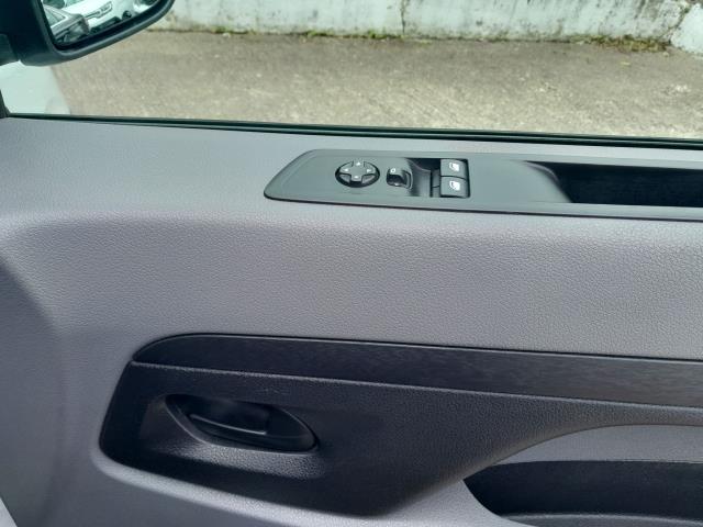 2022 Peugeot Expert 1400 2.0 Bluehdi 145 Professional Premium Van (NU72TJO) Image 31