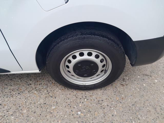 2022 Peugeot Expert 1400 2.0 Bluehdi 145 Professional Premium Van (NU72TJO) Image 16