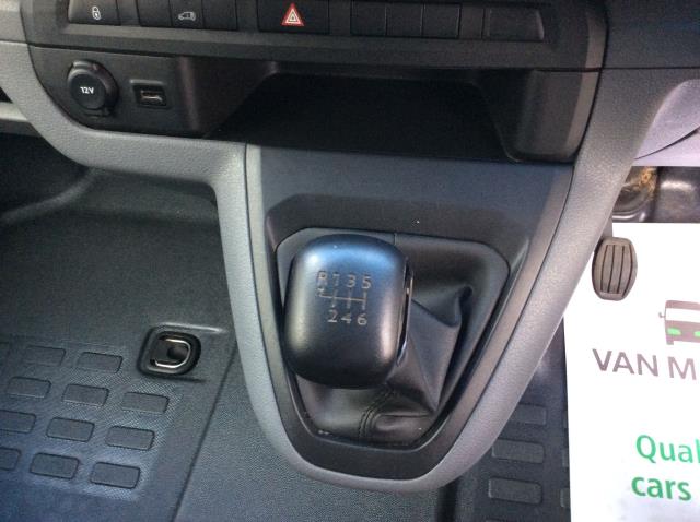 2022 Peugeot Expert 1400 2.0 Bluehdi 145 Professional Premium Van (NU72TJZ) Image 27