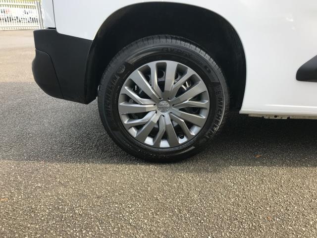 2022 Peugeot Partner 1000 1.5 Bluehdi 100 Professional Premium Van (NU72TMO) Image 14