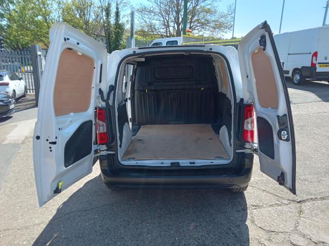 2022 Peugeot Partner 1000 1.5 Bluehdi 100 Professional Premium Van (NU72TWG) Image 11