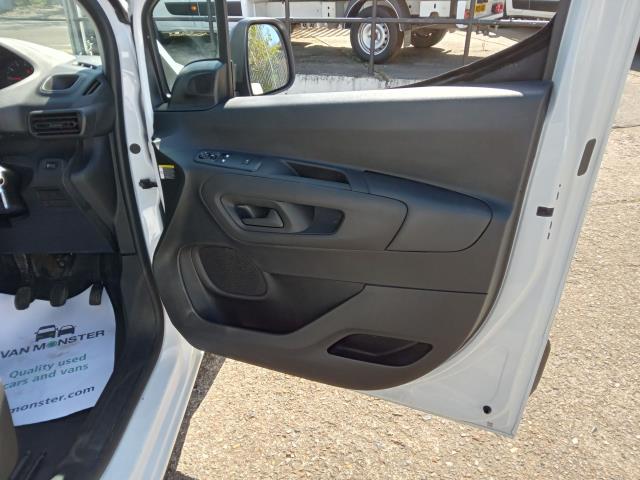 2022 Peugeot Partner 1000 1.5 Bluehdi 100 Professional Premium Van (NU72TWG) Image 28