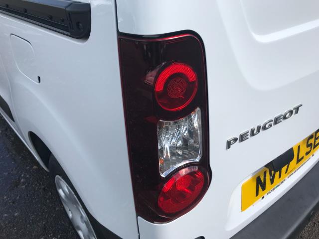 2017 Peugeot Partner 850 1.6 Bluehdi 100 Professional Van [Non Ss] (NV17LSE) Image 16