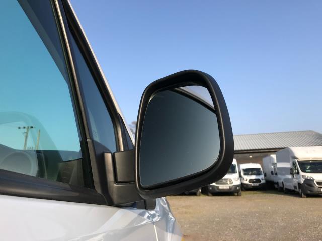 2018 Peugeot Partner 850 1.6 Bluehdi 100 Professional Van [Non Ss] EURO 6 (NV18HAX) Image 13