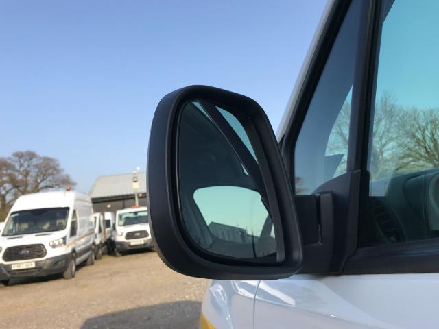 2018 Peugeot Partner 850 1.6 Bluehdi 100 Professional Van [Non Ss] EURO 6 (NV18HAX) Thumbnail 14