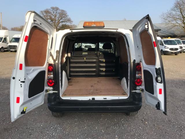 2018 Peugeot Partner 850 1.6 Bluehdi 100 Professional Van [Non Ss] EURO 6 (NV18HAX) Image 11