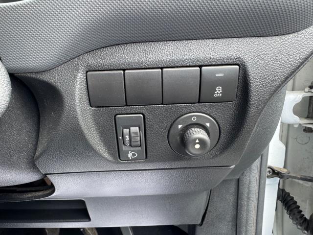 2018 Peugeot Partner 715 S 1.6 Bluehdi 100 Crew Van EURO 6 (NV18KPN) Image 25