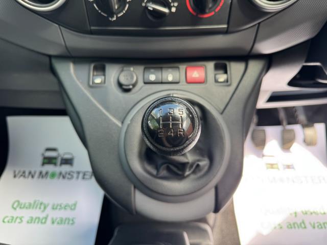2018 Peugeot Partner 715 S 1.6 Bluehdi 100 Crew Van EURO 6 (NV18KPN) Image 31